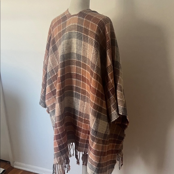 Universal Thread Plaid Knit Poncho in Brown and Cream - Picture 4 of 5